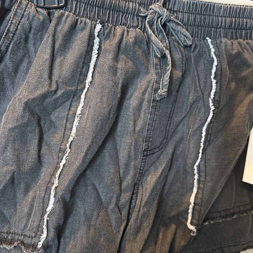 Hurley black lightweight cotton distressed shorts NWT L